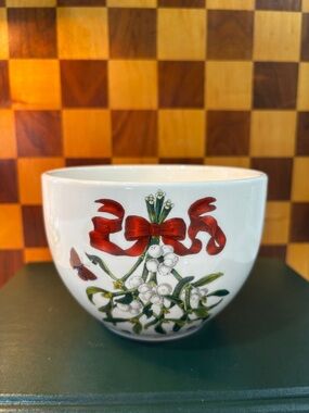 Portmeirion BOTANIC GARDEN MISTLETOE 5" Chili Bowl